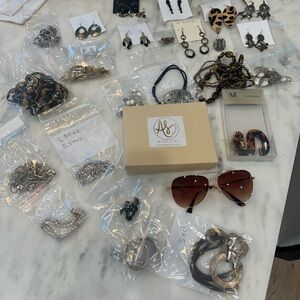 All jewelry and accessories $25